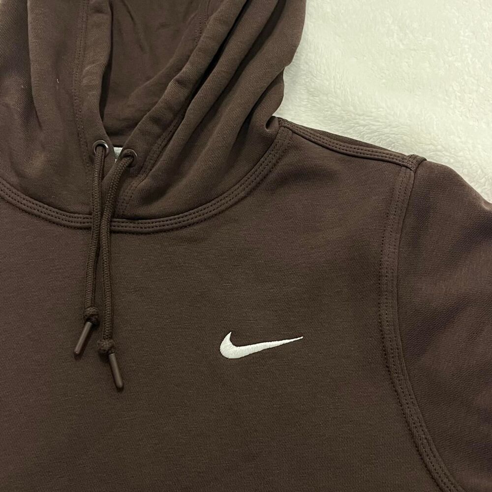 Nike Men's Brown Hoodie - Picture 2 of 6